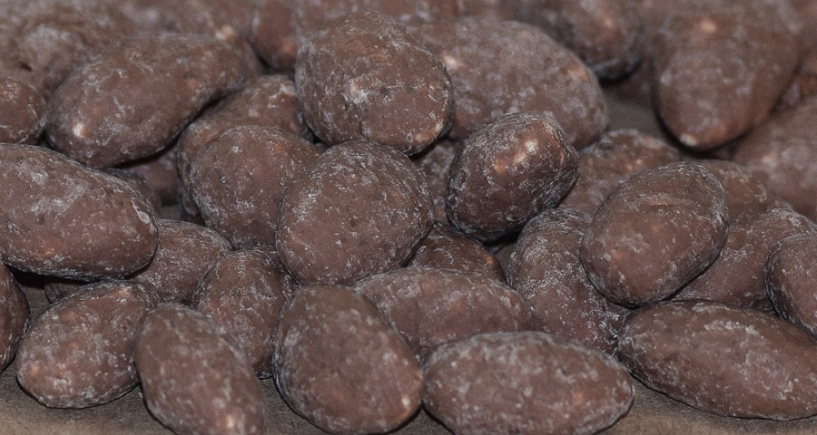 Almond Bites with Milk Chocolate